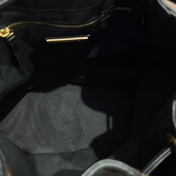 Tory Burch Pre Owned Black Fleming Soft Leather Bucket Bag with short/long strap - Picture 12 of 14